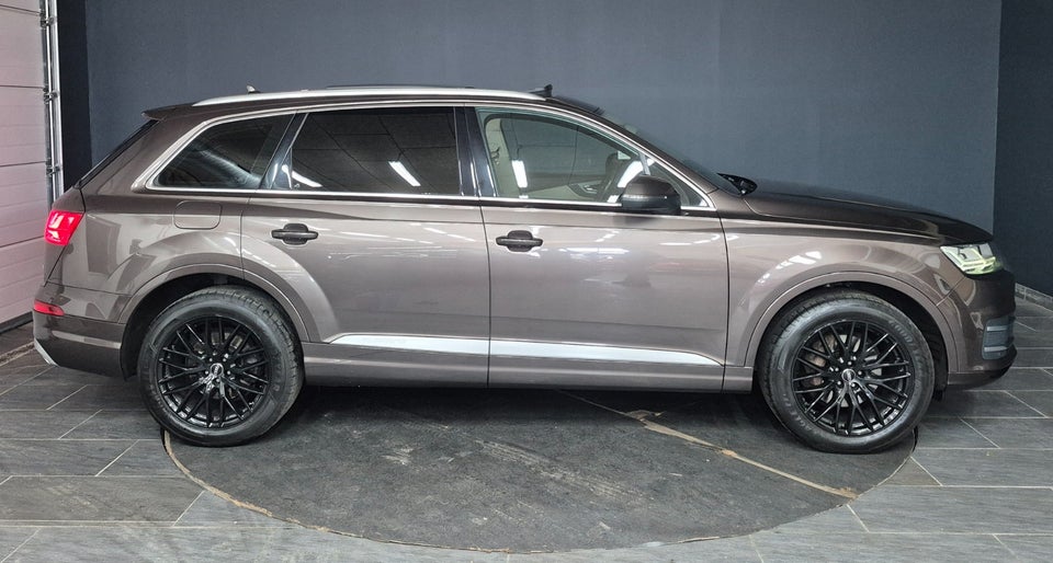 Audi Q7 3,0 TDi 272 quattro Tiptr. 5d