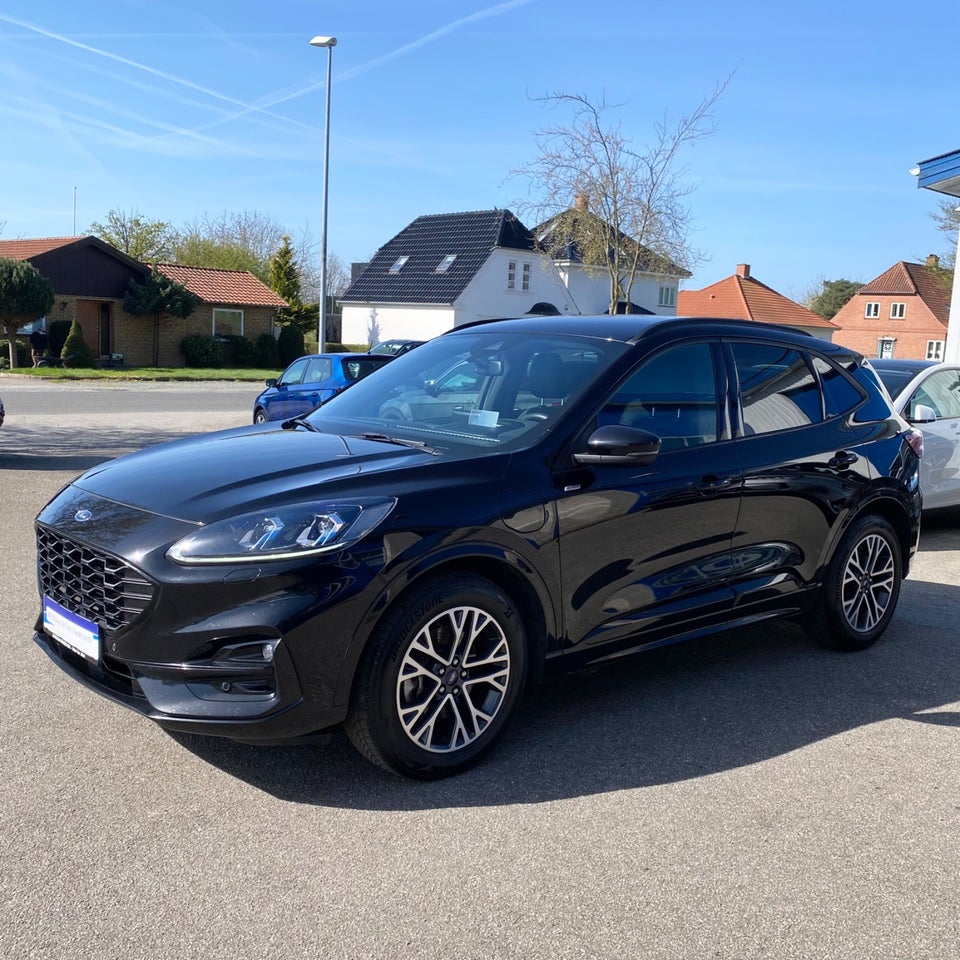 Ford Kuga 2,5 PHEV ST-Line X CVT 5d