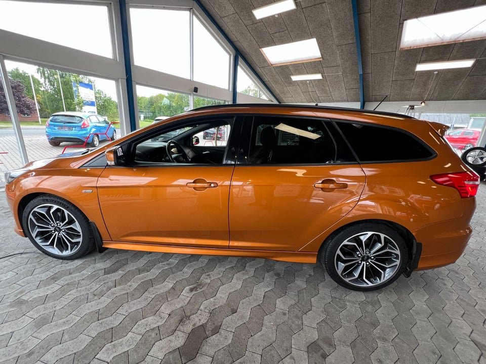 Ford Focus 1,0 SCTi 125 ST-Line stc. 5d