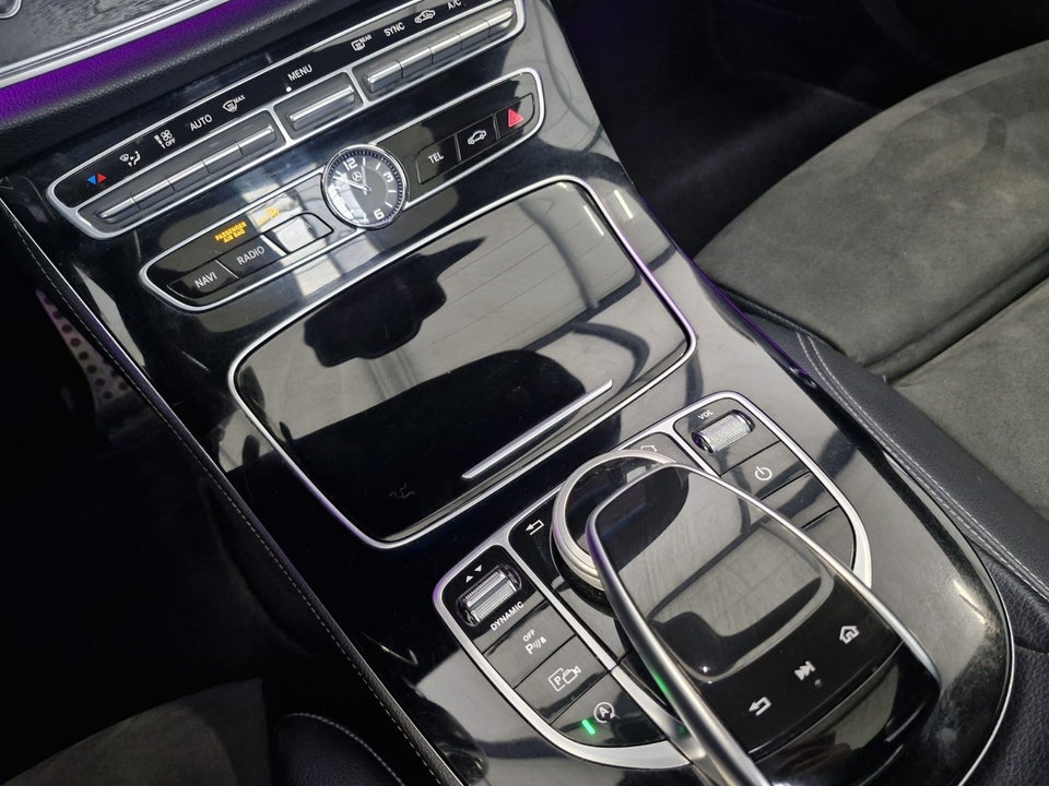 Mercedes E220 d 2,0 AMG Line aut. 4d