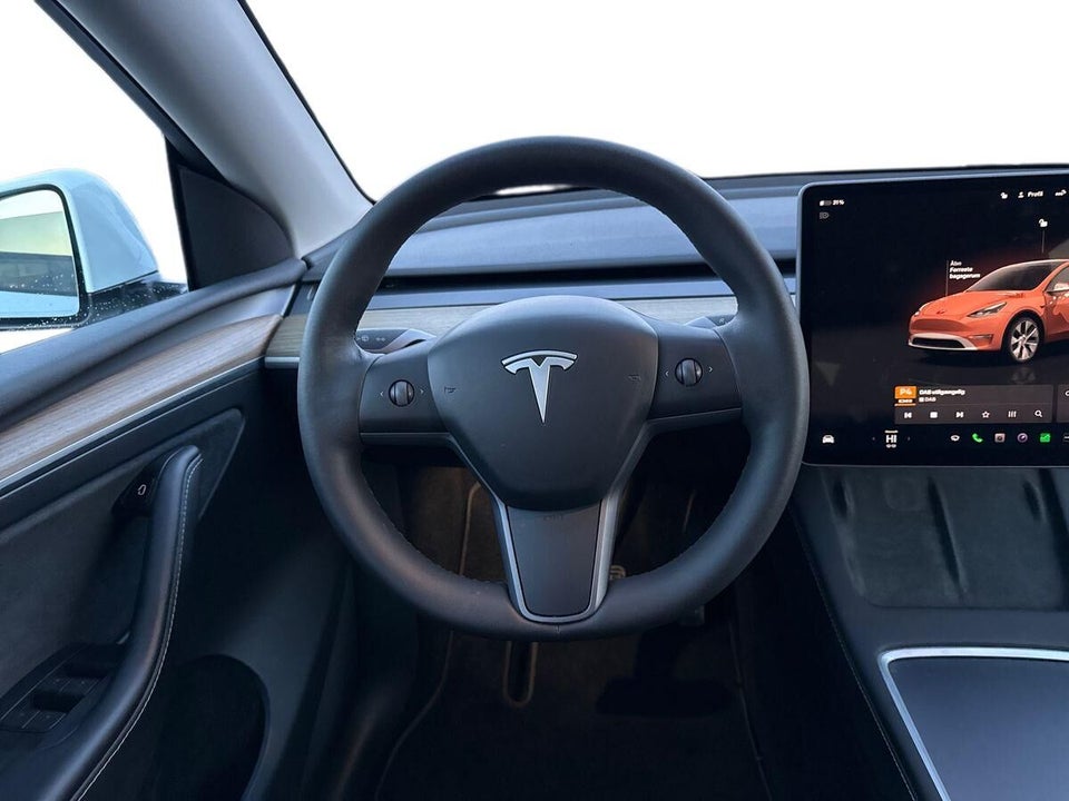 Tesla Model Y RWD 5d