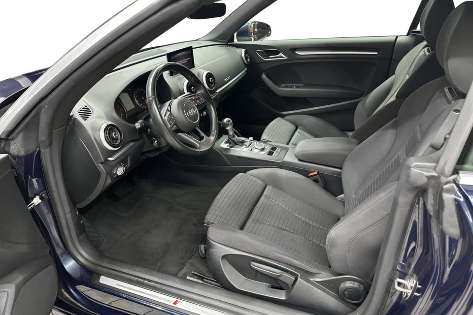 Audi A3 35 TFSi Sport Limited plus Cabriolet S-tr. 2d