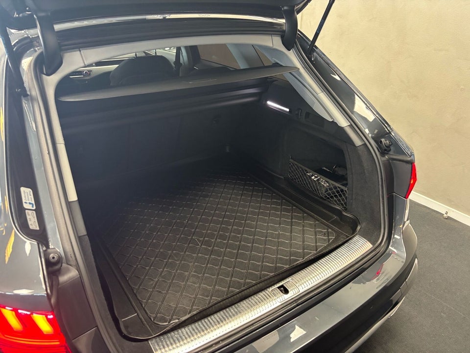 Audi A4 40 TFSi Advanced Prestige Tour plus Avant S-tr. 5d