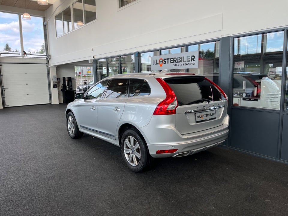 Volvo XC60 2,0 D4 190 Summum aut. 5d