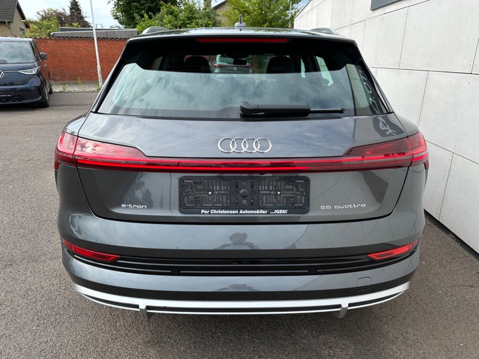 Audi e-tron 55 S-line quattro 5d