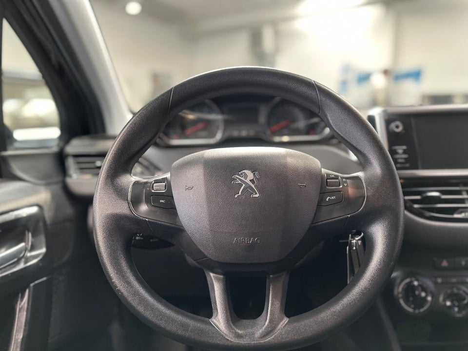 Peugeot 208 1,2 VTi Active 5d