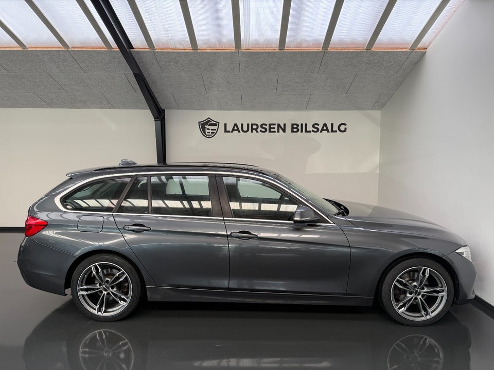 BMW 320d 2,0 Touring aut. 5d