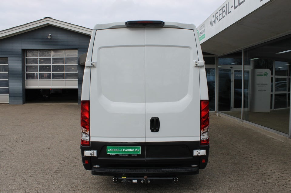 Iveco Daily 2,3 35S14 12m³ Van AG8