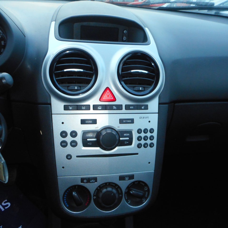 Opel Corsa 1,2 16V Cool 5d