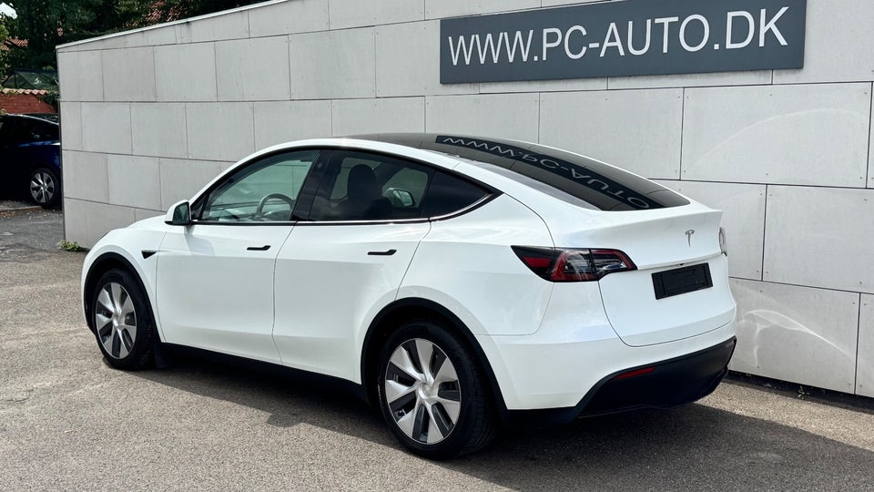 Tesla Model Y RWD 5d