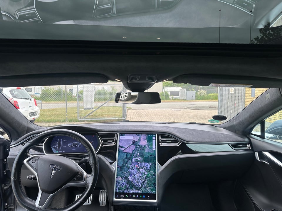 Tesla Model S P85D 5d