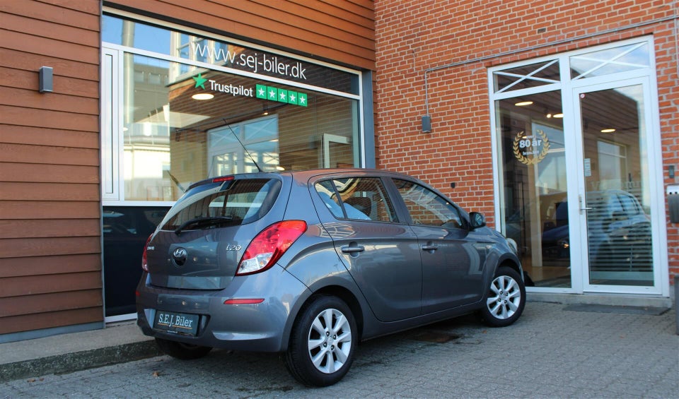 Hyundai i20 1,25 Classic XTR 5d