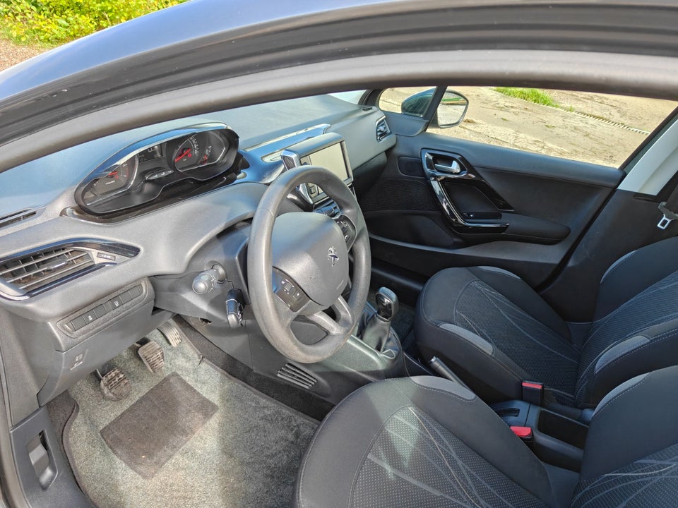 Peugeot 208 1,2 VTi Active Motion 5d