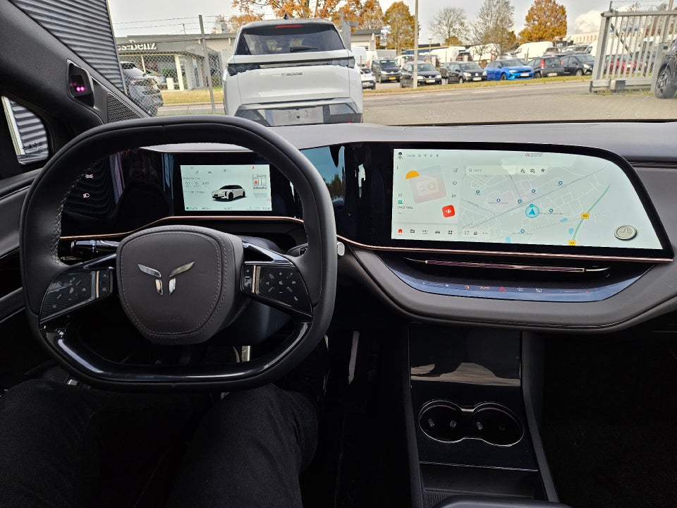 Hongqi EH7 111 Exclusive 4d