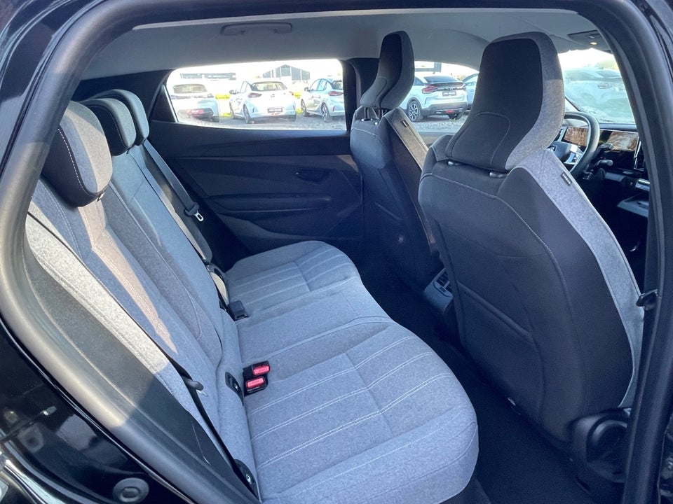 Renault Megane E-Tech 40 Equilibre 5d