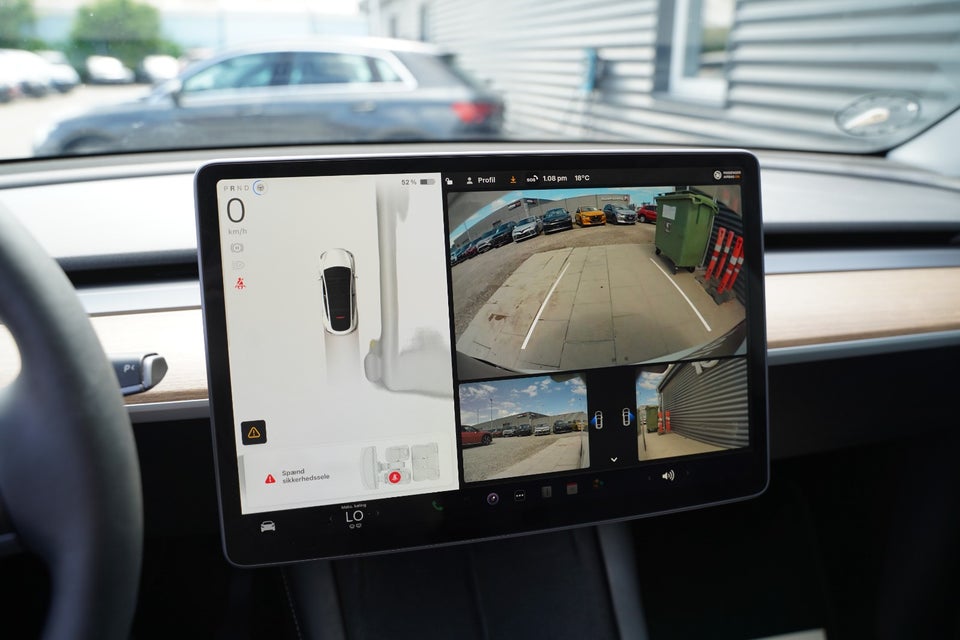Tesla Model Y Long Range AWD 5d
