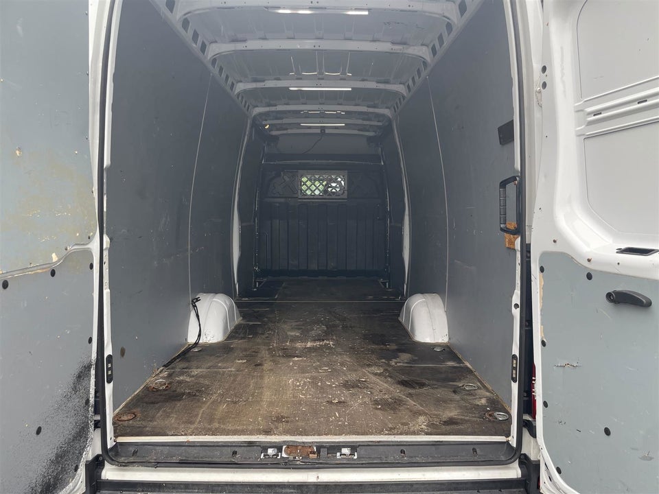 Iveco Daily 2,3 35S16 16m³ Van