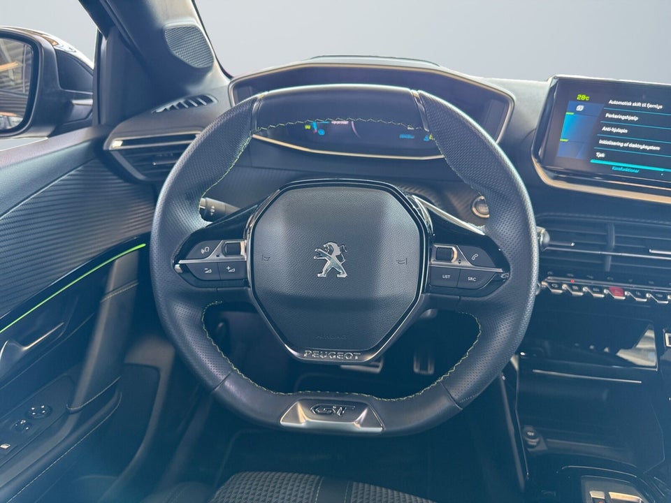 Peugeot e-208 50 GT 5d