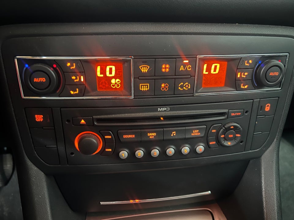 Citroën C5 1,8i 16V Dynamique 4d