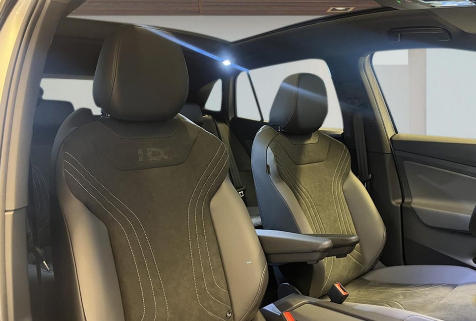 VW ID.4 77 Style+ 5d