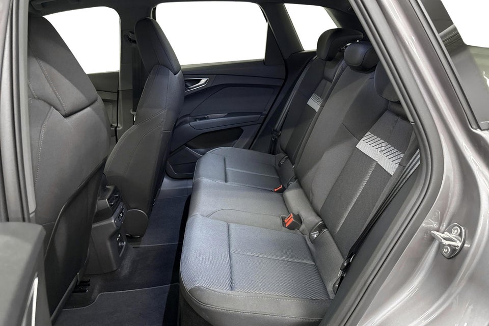 Audi Q4 e-tron 45 Progress 5d