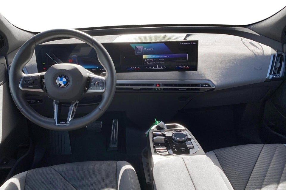 BMW iX xDrive60 Fully Charged 5d