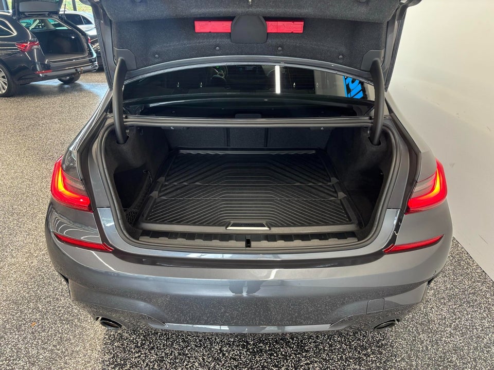 BMW 330e 2,0 M-Sport aut. 4d