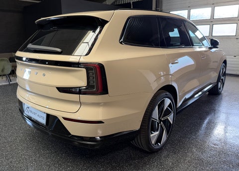 Volvo EX90 2024 — miniature 3