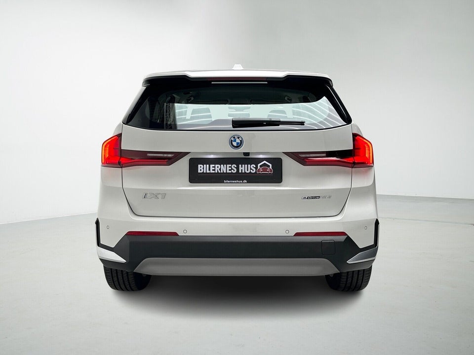 BMW iX1 eDrive20 X-Line 5d