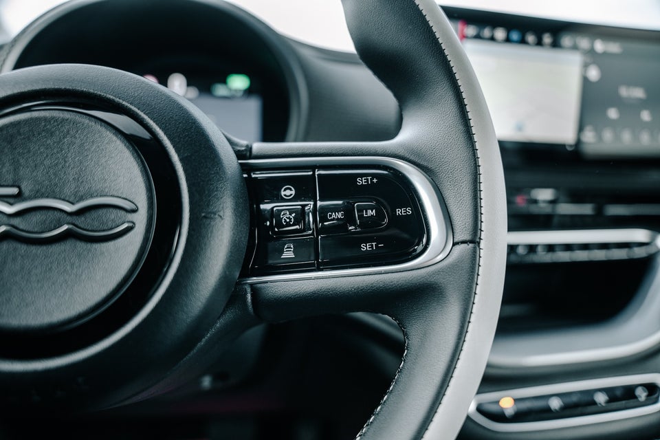 Fiat 500e 42 la Prima by Bocelli Cabrio 2d