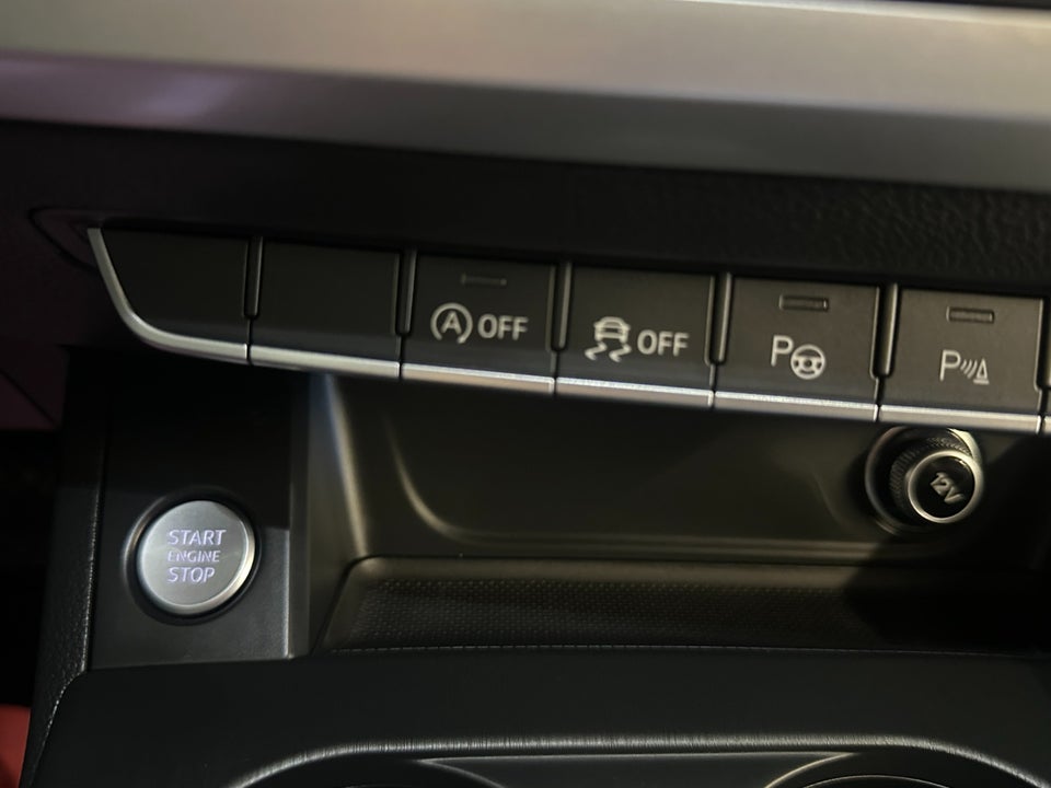 Audi A4 2,0 TDi 150 Avant S-tr. 5d