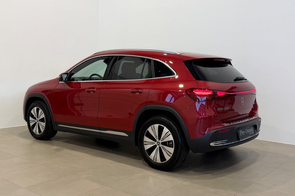 Mercedes EQA300 Progressive 4Matic 5d