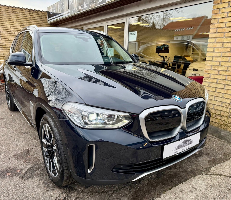 BMW iX3 Charged 5d