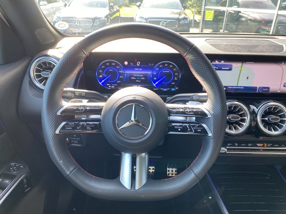 Mercedes EQB250+ AMG Edition 5d