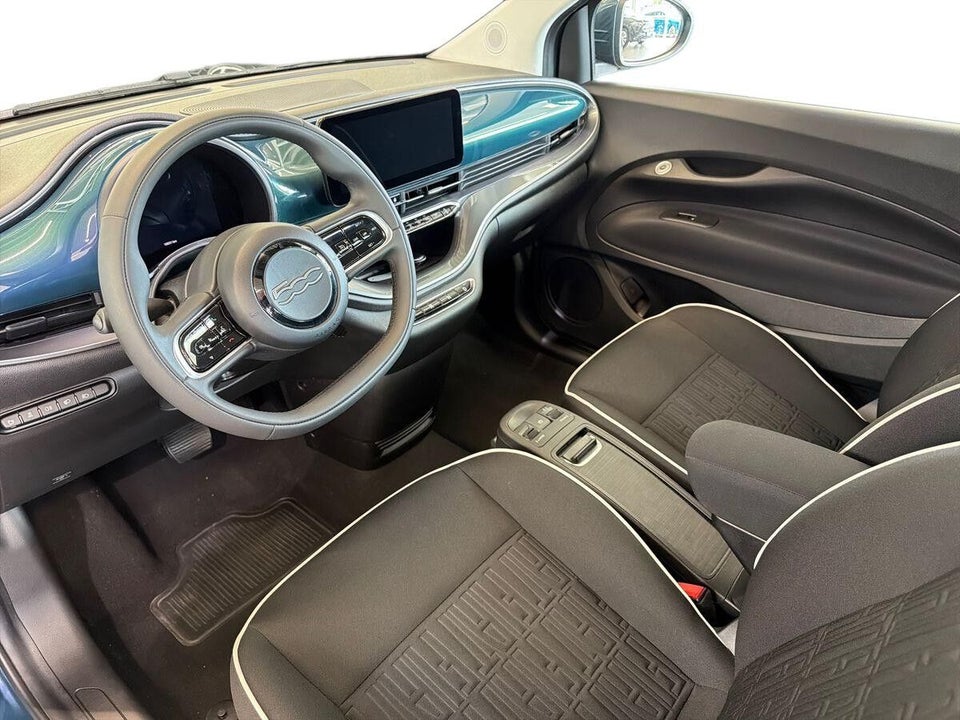 Fiat 500e 42 Icon 3d