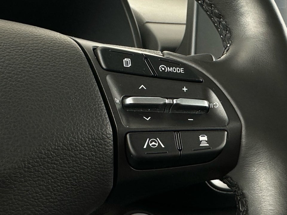 Hyundai Kona 39 EV Essential 5d