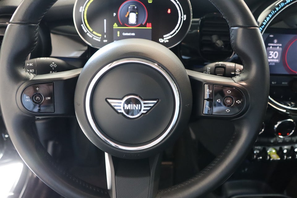 MINI Cooper SE Classic Trim 3d