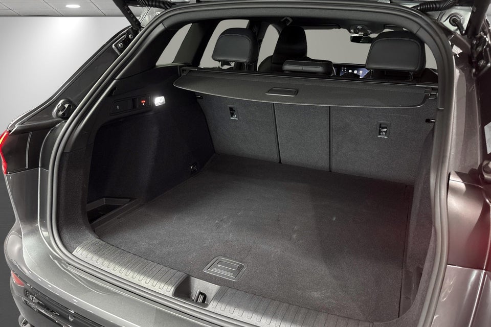Audi Q6 e-tron S-line plus 5d