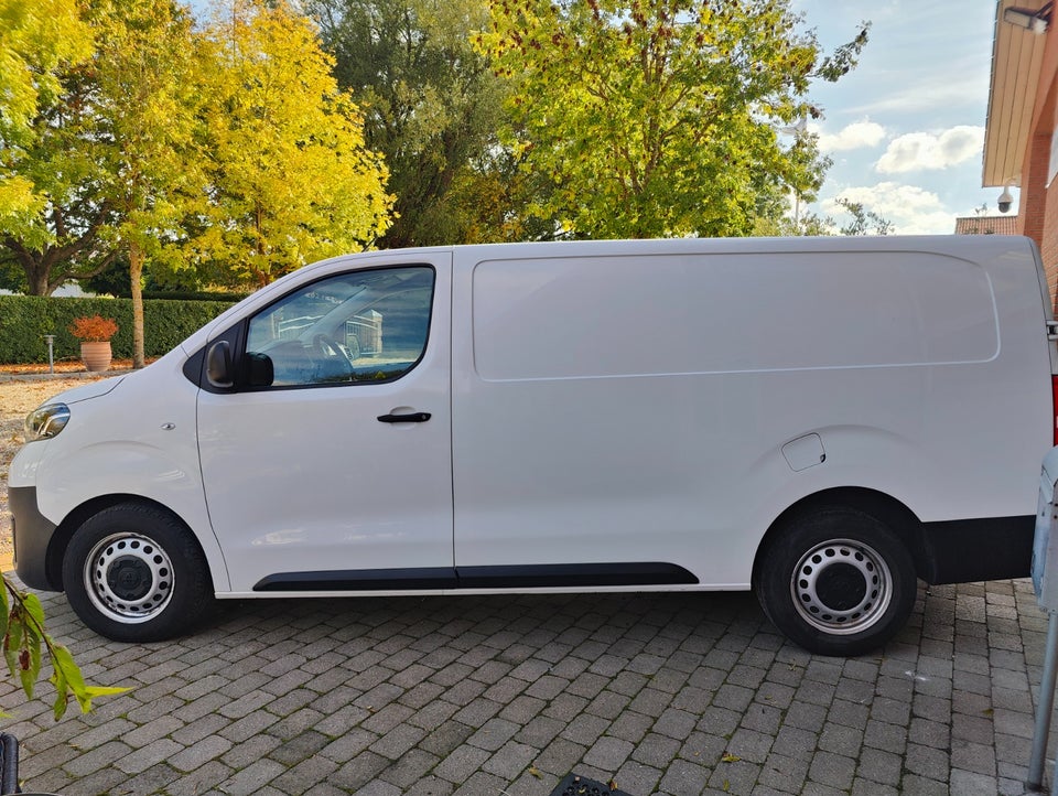 Toyota ProAce 2,0 D 120 Long Comfort 4d