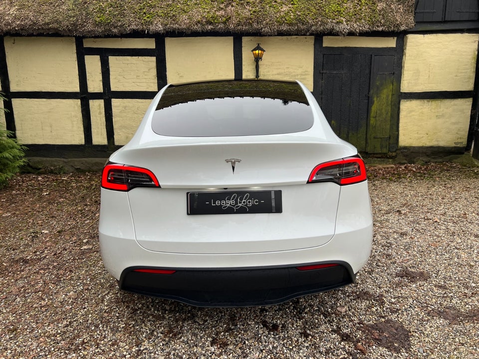 Tesla Model Y RWD 5d