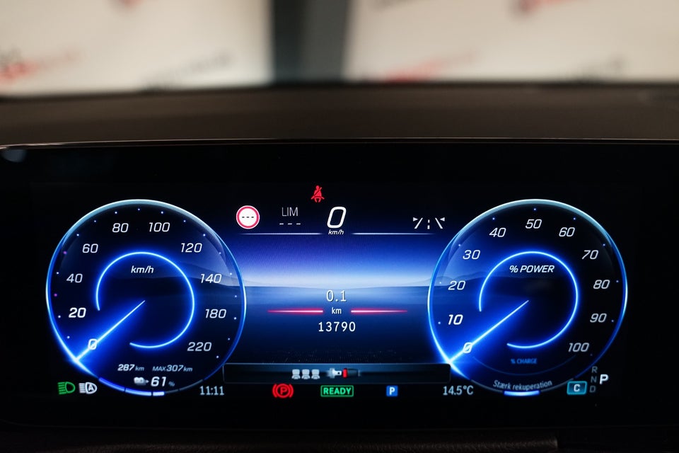 Mercedes EQB250+ Electric Art 5d