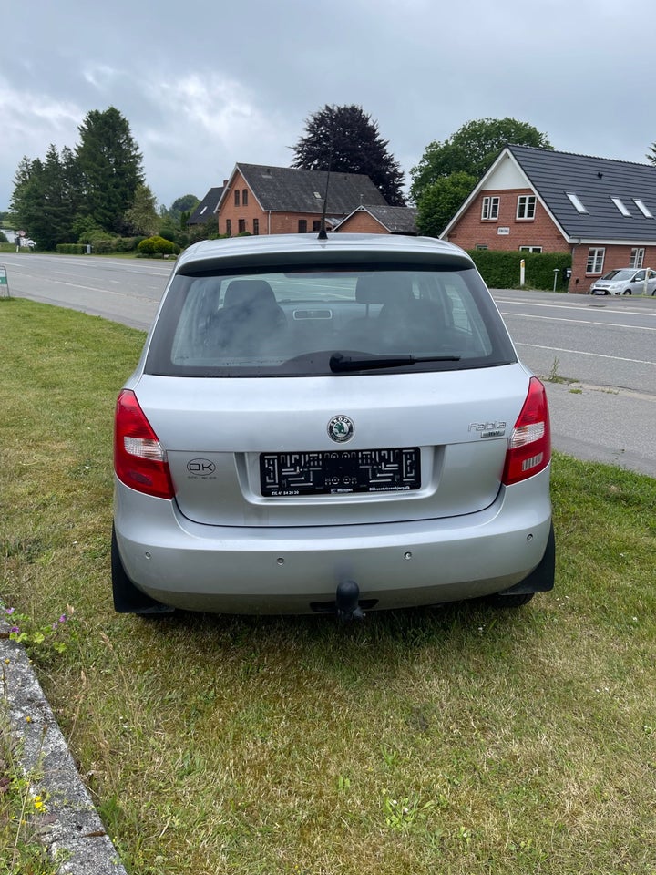 Skoda Fabia 1,4 16V Ambiente 5d