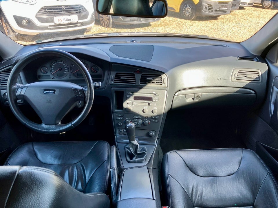 Volvo S60 2,4 140 4d