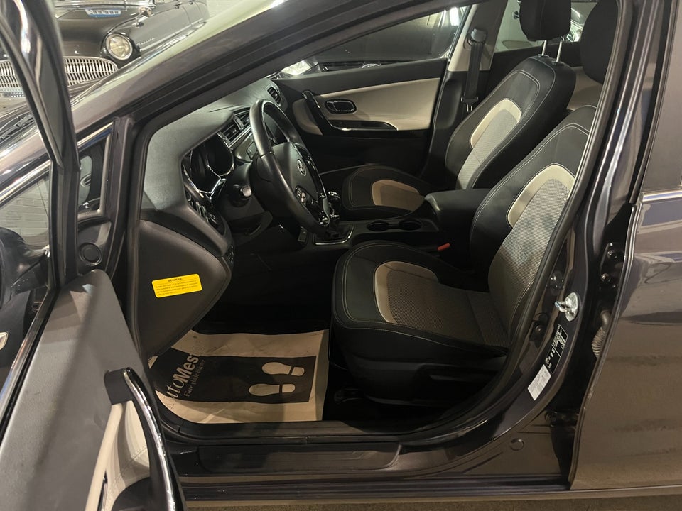 Kia Ceed 1,4 CVVT Attraction SW 5d