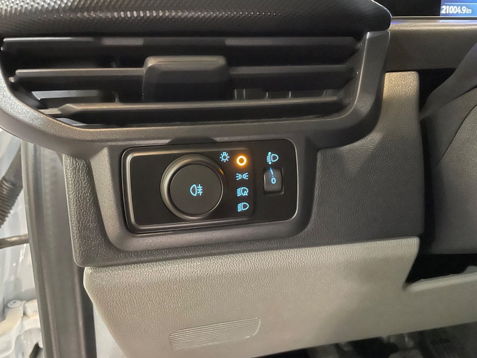 Ford Transit Custom 300L 2,0 EcoBlue Trend