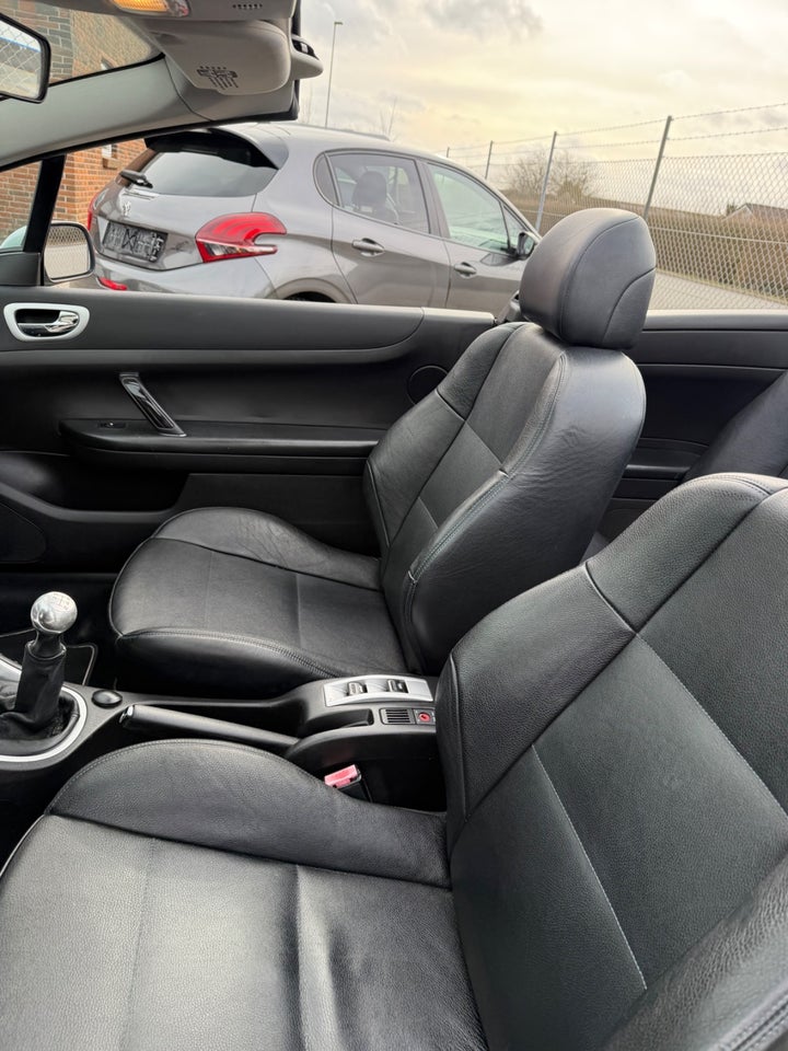 Peugeot 307 2,0 16V CC 2d