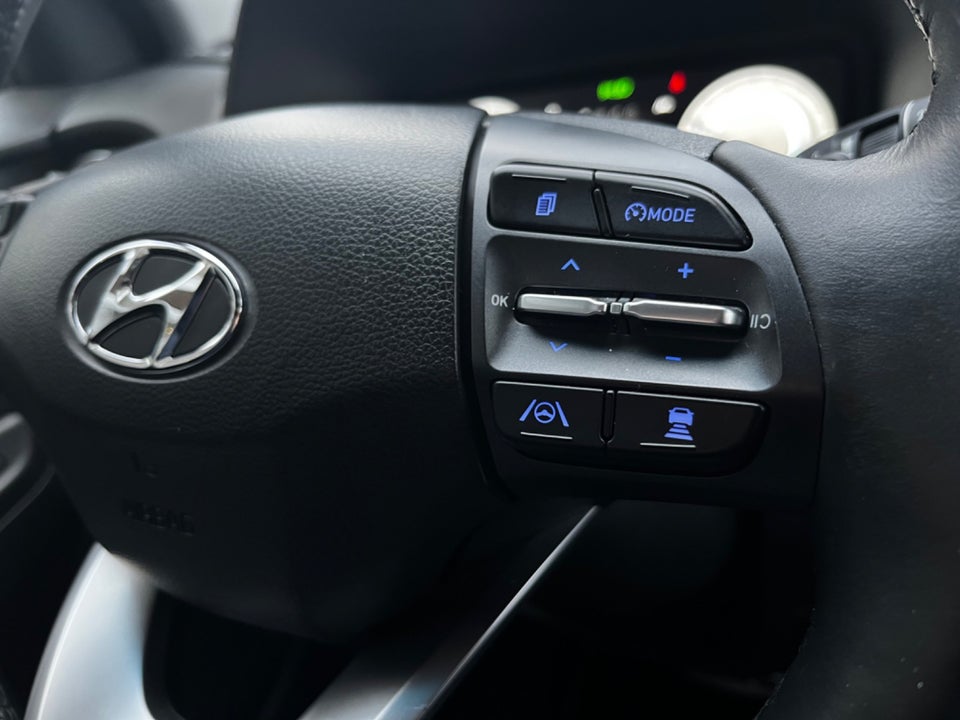 Hyundai Kona 64 EV Essential 5d