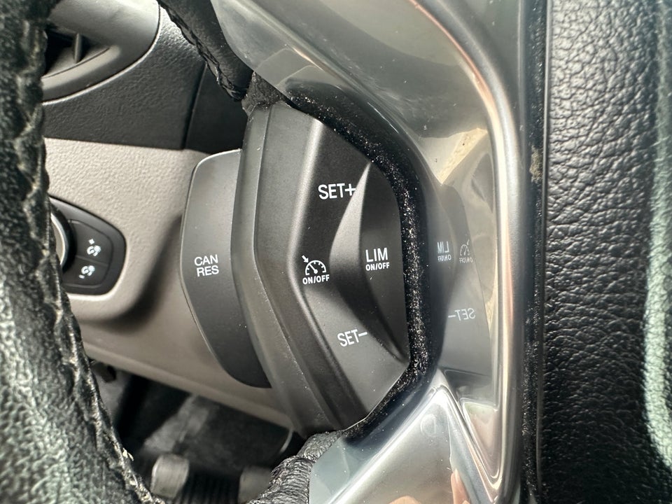 Ford Transit Connect 1,5 EcoBlue Trend kort