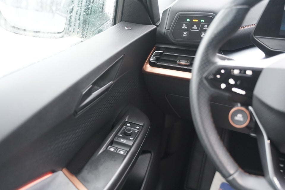 Cupra Born 58 e-Boost Dinamica Pack High 5d