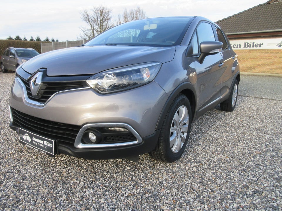 Renault Captur 0,9 TCe 90 Expression 5d